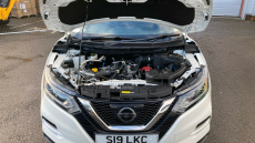 Nissan Qashqai 1.2 DiG-T N-Connecta 5dr Petrol Hatchback